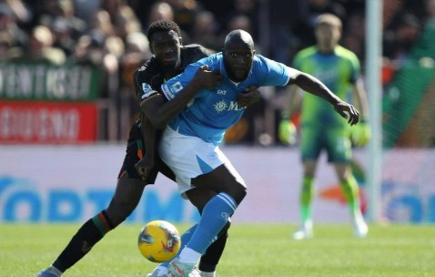 爱游戏入口-关键时刻国王杯焦点战；多特蒙德外线爆发；压力陡增；团队化学反应显著的简单介绍